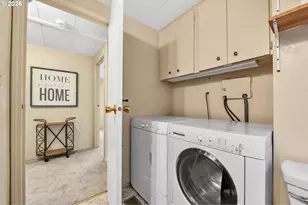 1800 Lakewood Ct, Eugene, OR 97402 - Photo 22