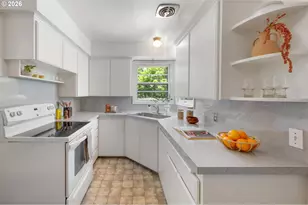 3814 NE Simpson St, Portland, OR 97211 - Photo 8