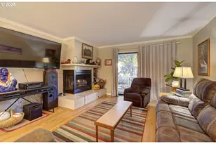 14842 NE Rose Pkwy, Portland, OR 97230 - Photo 6