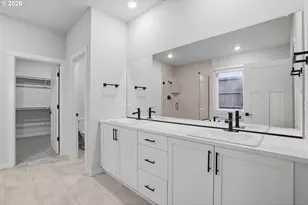 8773 N Hollingsworth St, Camas, WA 98607 - Photo 12