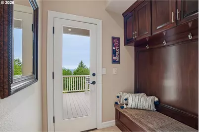 221 SW Moonridge Pl, Portland, OR 97225 - Photo 20
