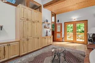2052 S Shasta Loop, Eugene, OR 97405 - Photo 26