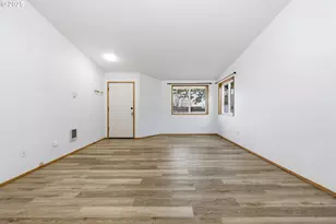 10418 NE 66th St, Vancouver, WA 98662 - Photo 8