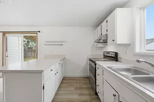 10418 NE 66th St, Vancouver, WA 98662 - Photo 14