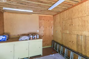 5180 NW Neakahnie Ave, Portland, OR 97229 - Photo 26