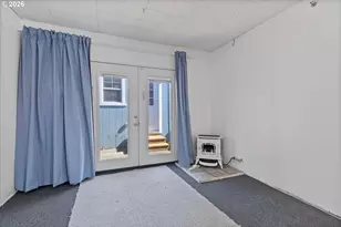 1435 NE 10th St, Lincoln City, OR 97367 - Photo 18
