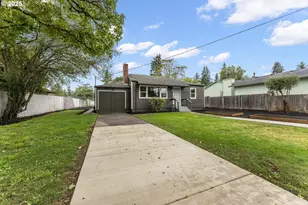 2333 SE 124th Ave, Portland, OR 97233 - Photo 2