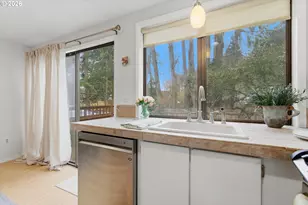 19727 NW Quail Hollow Dr, Portland, OR 97229 - Photo 12