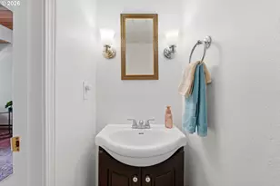 19727 NW Quail Hollow Dr, Portland, OR 97229 - Photo 22