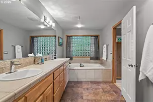 514 NE 49th Ave, Hillsboro, OR 97124 - Photo 24