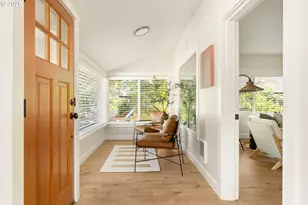7435 SW 31st Ave, Portland, OR 97219 - Photo 2