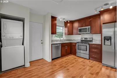 2012 E 33rd St, Vancouver, WA 98663 - Photo 6