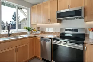 172 Oakleigh Ln, Eugene, OR 97404 - Photo 10