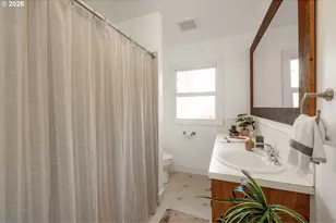 4231 SE Long St, Portland, OR 97206 - Photo 12