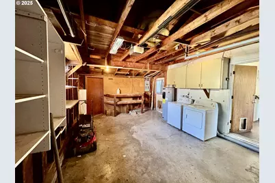 1915 Carter Ln, Springfield, OR 97477 - Photo 28