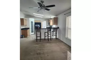 4875 NE Wyoming Circle, Salem, OR 97305 - Photo 6