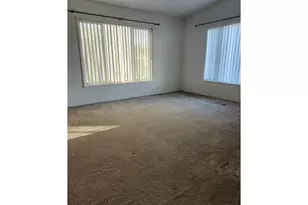 4875 NE Wyoming Circle, Salem, OR 97305 - Photo 4