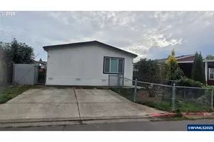 4875 NE Wyoming Circle, Salem, OR 97305 - Photo 1