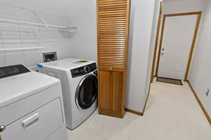16687 NE Halsey St, Portland, OR 97230 - Photo 32