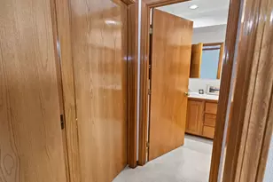 16687 NE Halsey St, Portland, OR 97230 - Photo 20