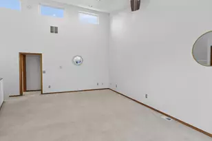 16687 NE Halsey St, Portland, OR 97230 - Photo 14