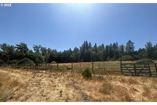 1931 Sleepy Hollow Loop, Grants Pass, OR 97527 - Photo 26