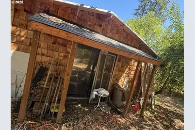 1931 Sleepy Hollow Loop, Grants Pass, OR 97527 - Photo 6