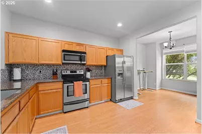 223 NE 76th Ave, Hillsboro, OR 97124 - Photo 2
