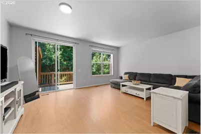 223 NE 76th Ave, Hillsboro, OR 97124 - Photo 4