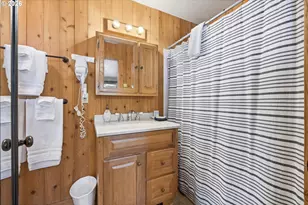 54444 McKenzie River Dr, Blue River, OR 97413 - Photo 20