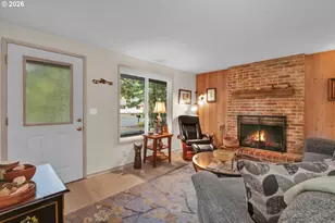 2060 20th St, Florence, OR 97439 - Photo 4