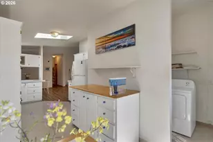 955 NE Mill C-18 St, Waldport, OR 97394 - Photo 16