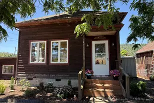 146 1st St, Myrtle Point, OR 97458 - Photo 2