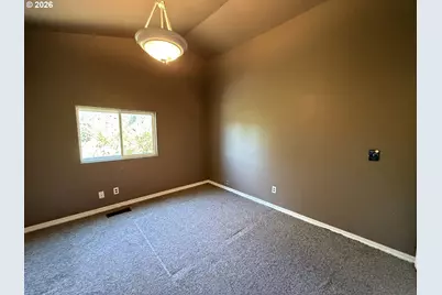 146 1st St, Myrtle Point, OR 97458 - Photo 20