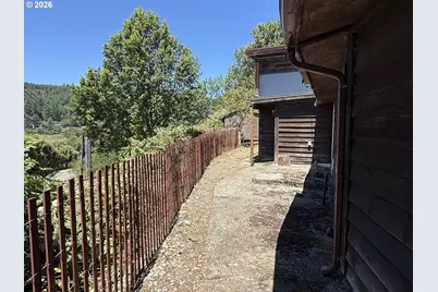 146 1st St, Myrtle Point, OR 97458 - Photo 8