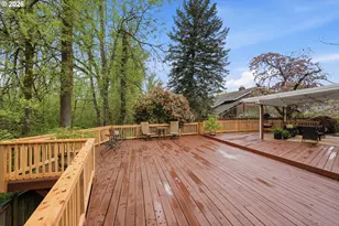 14400 NW Oak Hills Dr, Beaverton, OR 97006 - Photo 38