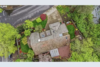 14400 NW Oakhills Dr, Beaverton, OR 97006 - Photo 46