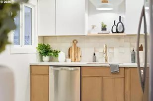 8301 N Hurst Ave, Portland, OR 97203 - Photo 26