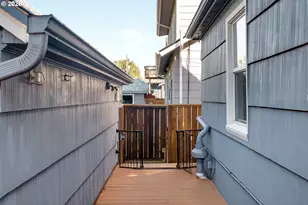 2205 NE Mason St, Portland, OR 97211 - Photo 42