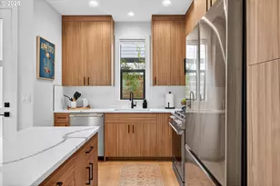 804 3rd St, Lake Oswego, OR 97034 - Photo 12