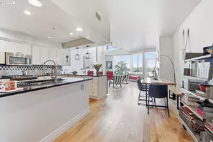 905 N Harbour Dr, Portland, OR 97217 - Photo 6