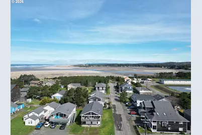 350 17th Ave, Seaside, OR 97138 - Photo 36