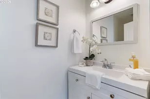 9575 SW Pihas St, Portland, OR 97223 - Photo 18