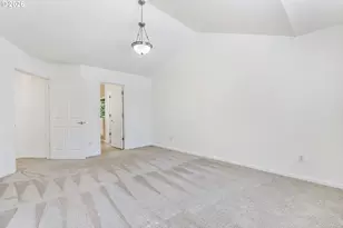 9575 SW Pihas St, Portland, OR 97223 - Photo 22