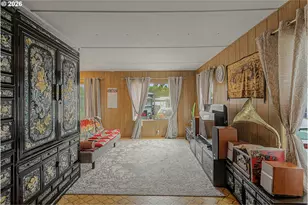 13045 SE Stark St, Portland, OR 97233 - Photo 4