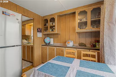 13045 SE Stark St #109, Portland, OR 97233 - Photo 12