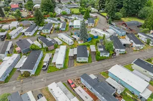 13045 SE Stark St, Portland, OR 97233 - Photo 24