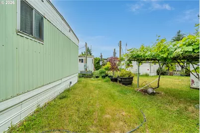 13045 SE Stark St #109, Portland, OR 97233 - Photo 22