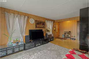 13045 SE Stark St, Portland, OR 97233 - Photo 6