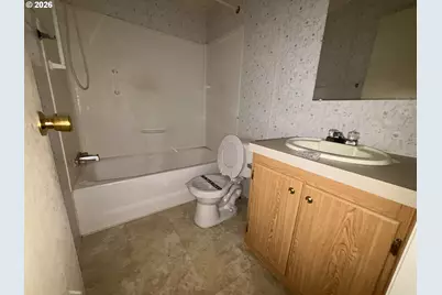 64 Outer Dr, Florence, OR 97439 - Photo 6